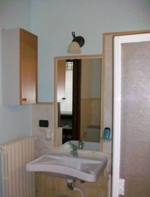 Habitación doble | Lavabo en el baño