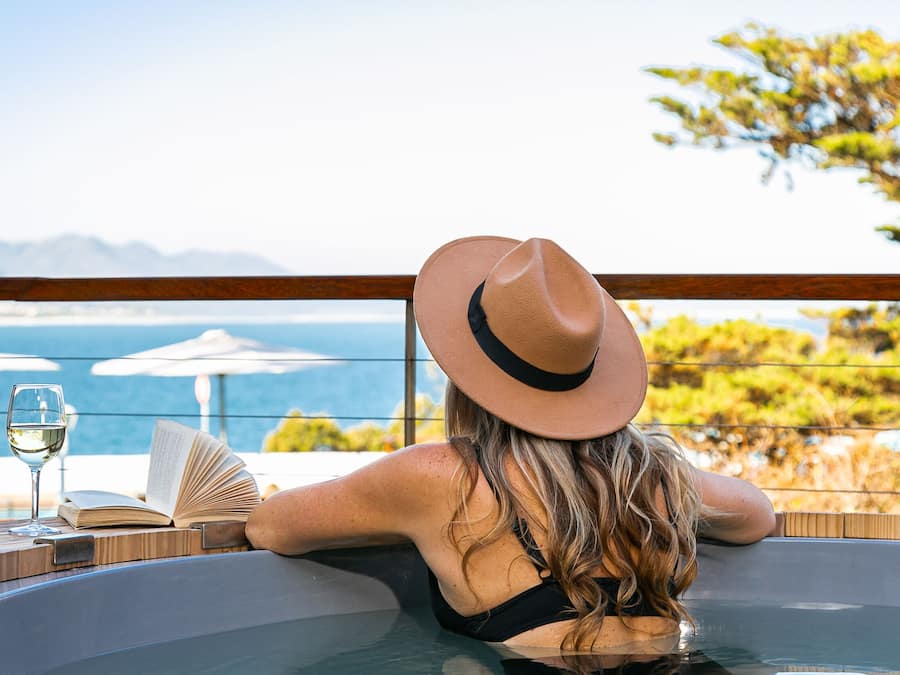 Wood- Fired Hot Tub Romantic Room 7 | Terrace/patio