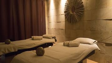 2 treatment rooms, massages