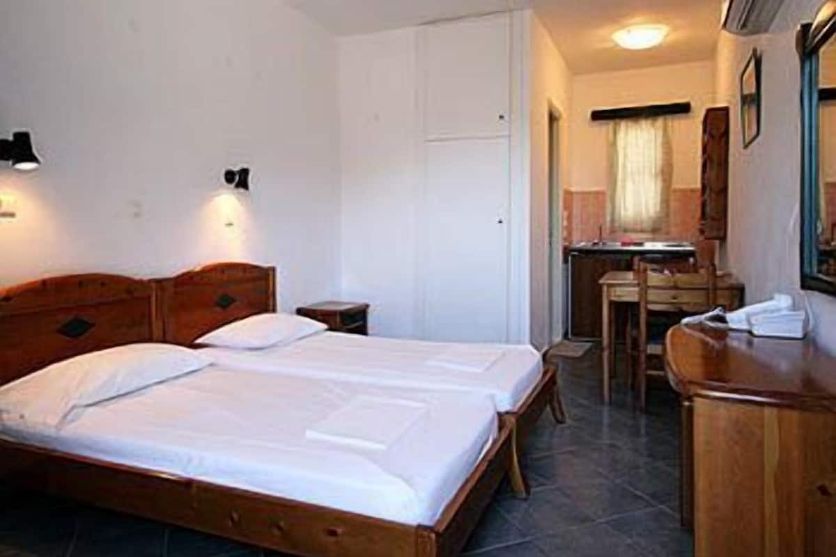 Pillow-top beds, in-room safe, cots/infant beds, rollaway beds