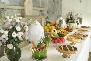Petit déjeuner buffet compris tous les jours