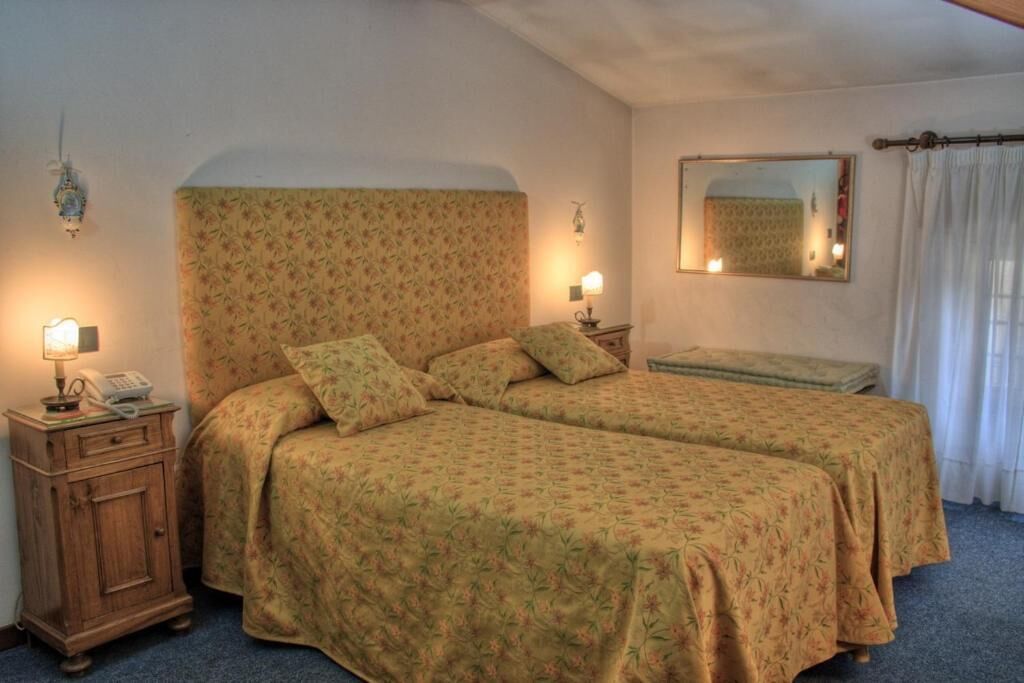 minibar, in-room safe, desk, free wifi