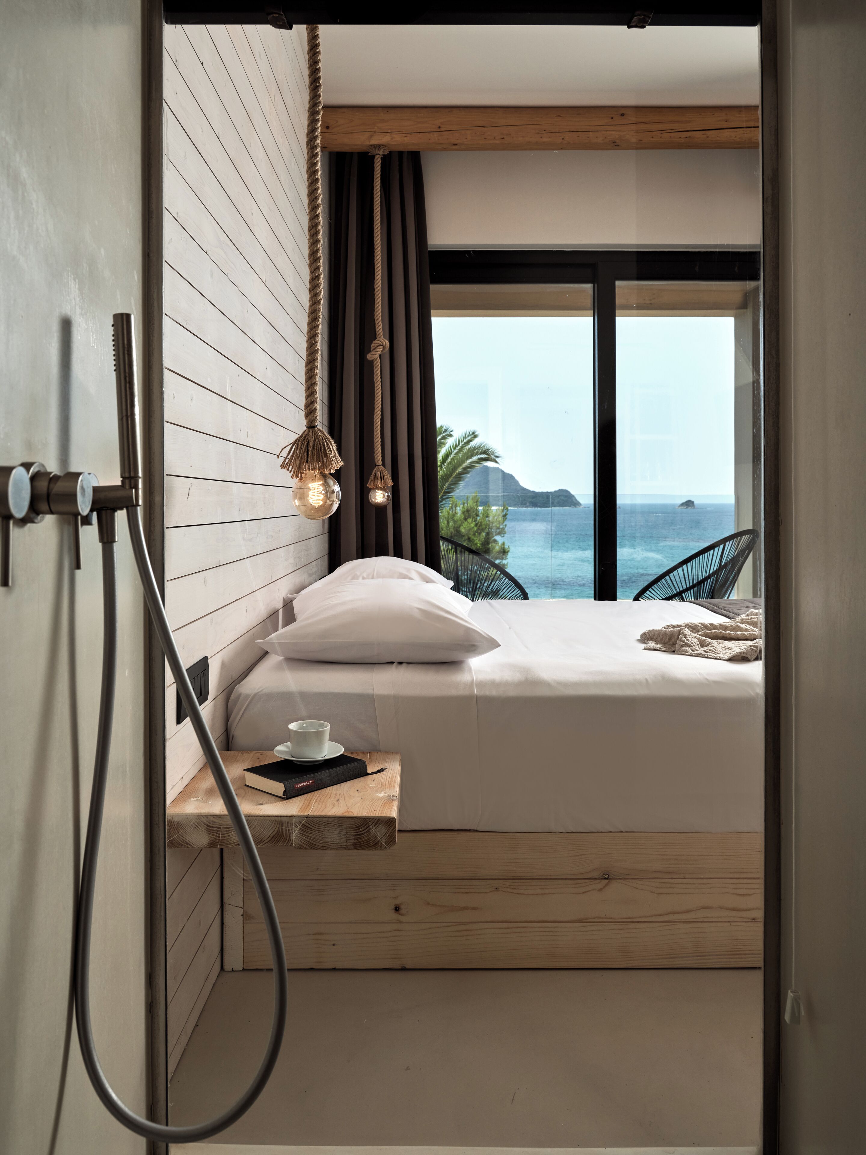In-room safe, free WiFi, bed sheets