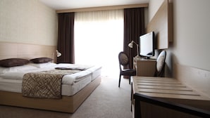 标准双人房或双床房, 阳台, 山景
