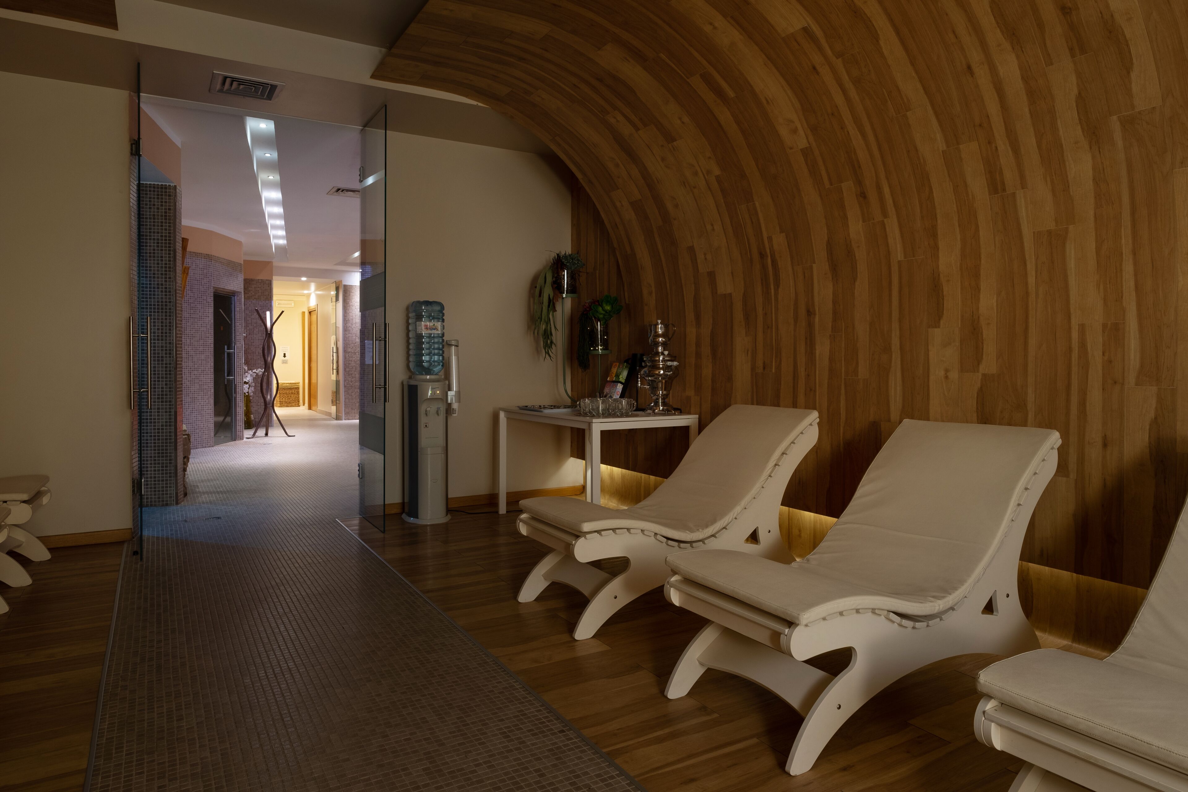 couples treatment room(s), sauna, hot tub, steam room
