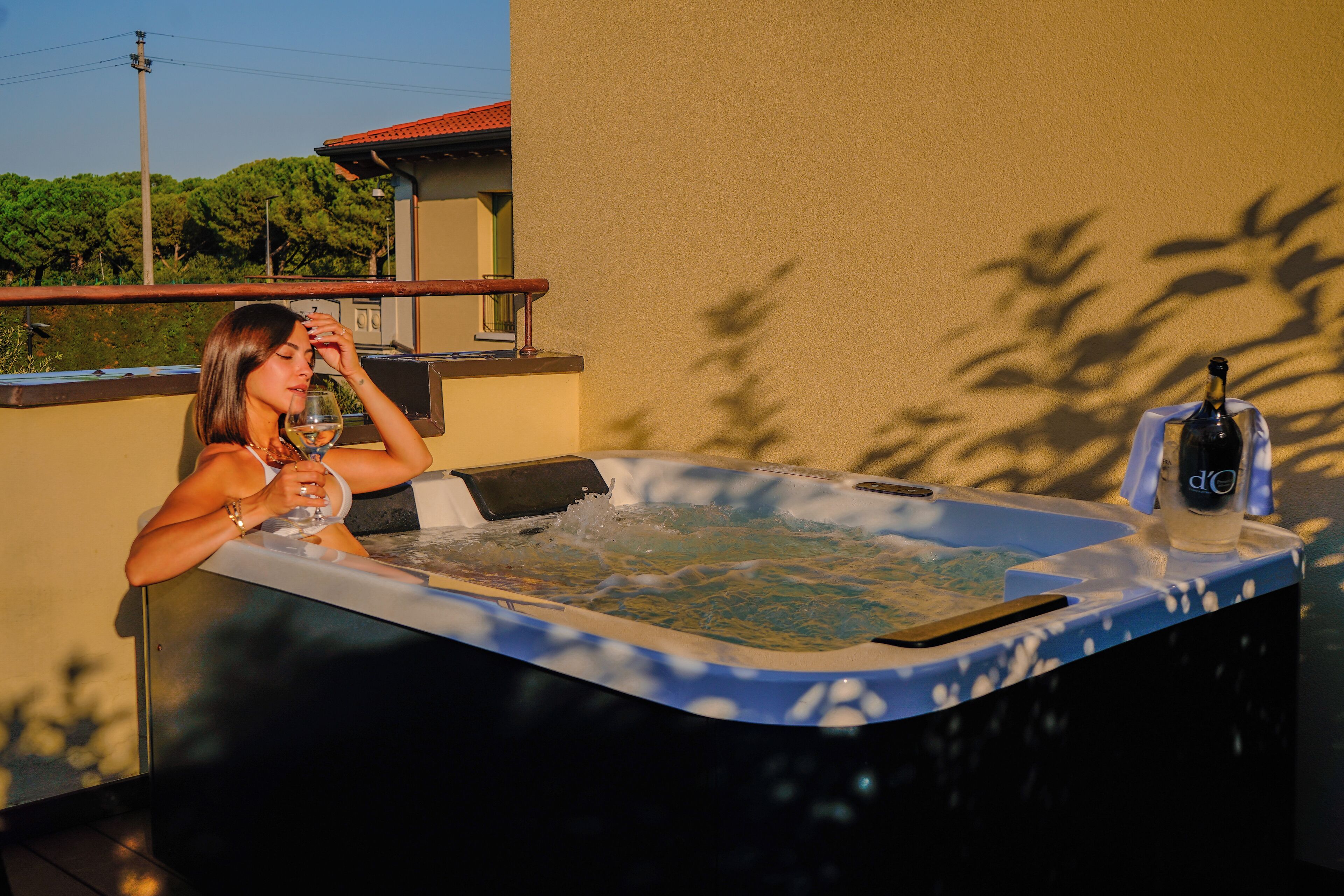 Suite Studio, terrasse | Bain à remous privé