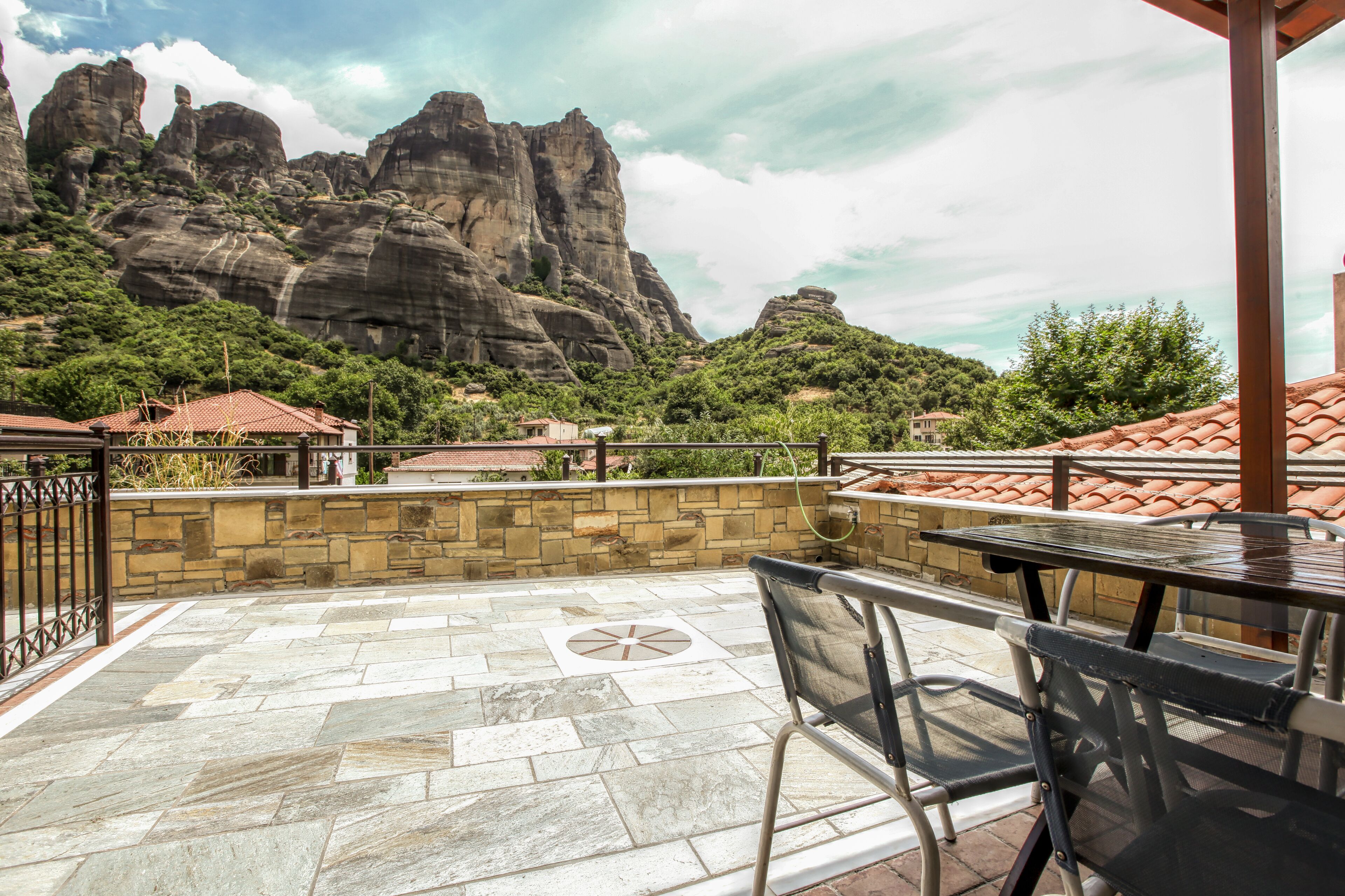 Kamar Quadruple, balkon (Meteora View) | Teras/patio