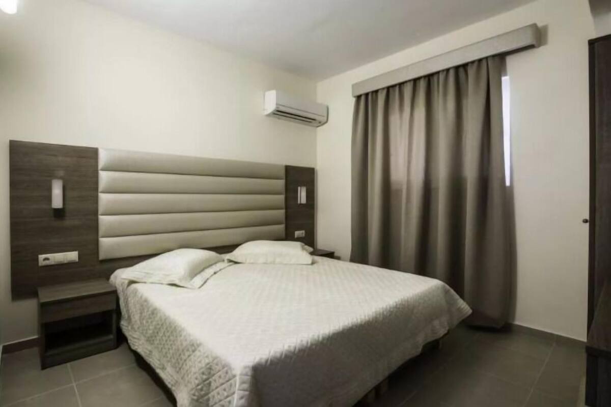 Chambre Double ou avec lits jumeaux | Coffres-forts dans les chambres, bureau, chambres insonorisées