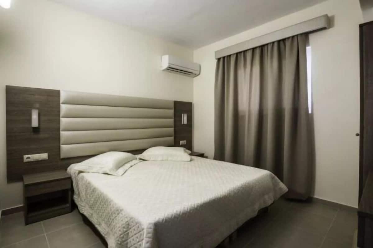 Chambre Double ou avec lits jumeaux | Coffres-forts dans les chambres, bureau, chambres insonorisées