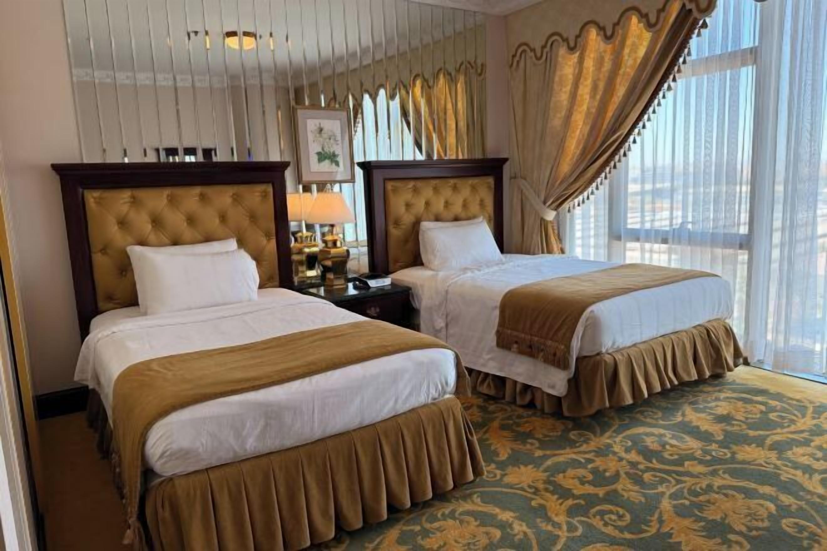 1 bedroom, premium bedding, minibar, in-room safe