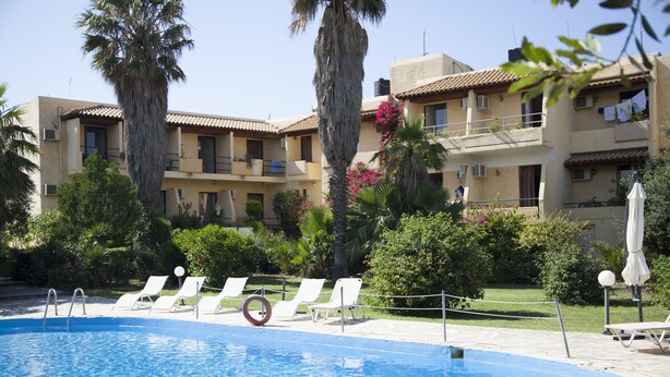 Unclassified image, 1 of 44, button - Minoas Hotel (Malevizi)