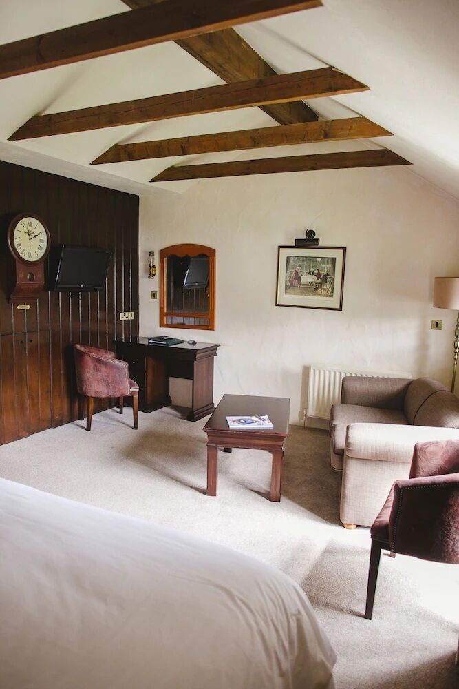 Classic-værelse | Allergivenligt sengetøj, pengeskab på værelset, individuelt design