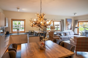 Luxury Apartment (family) | Living area | LED TV - Oasis Princess Bergfrieden  (Seefeld in Tirol)