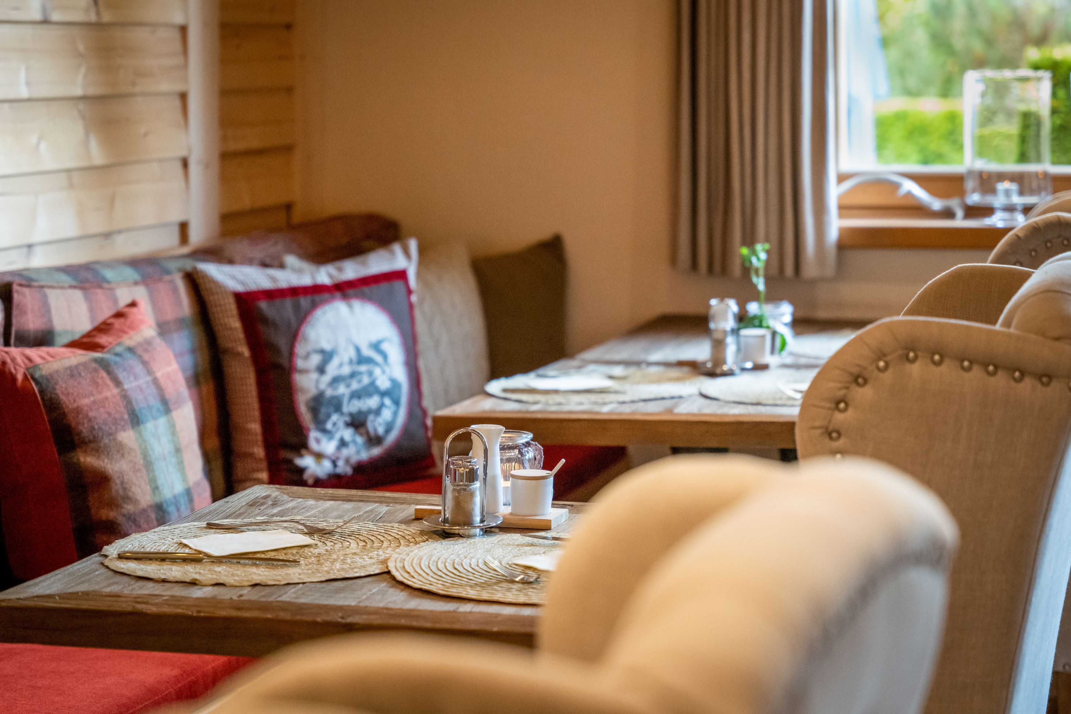 daily to-go breakfast (eur 25 per person)