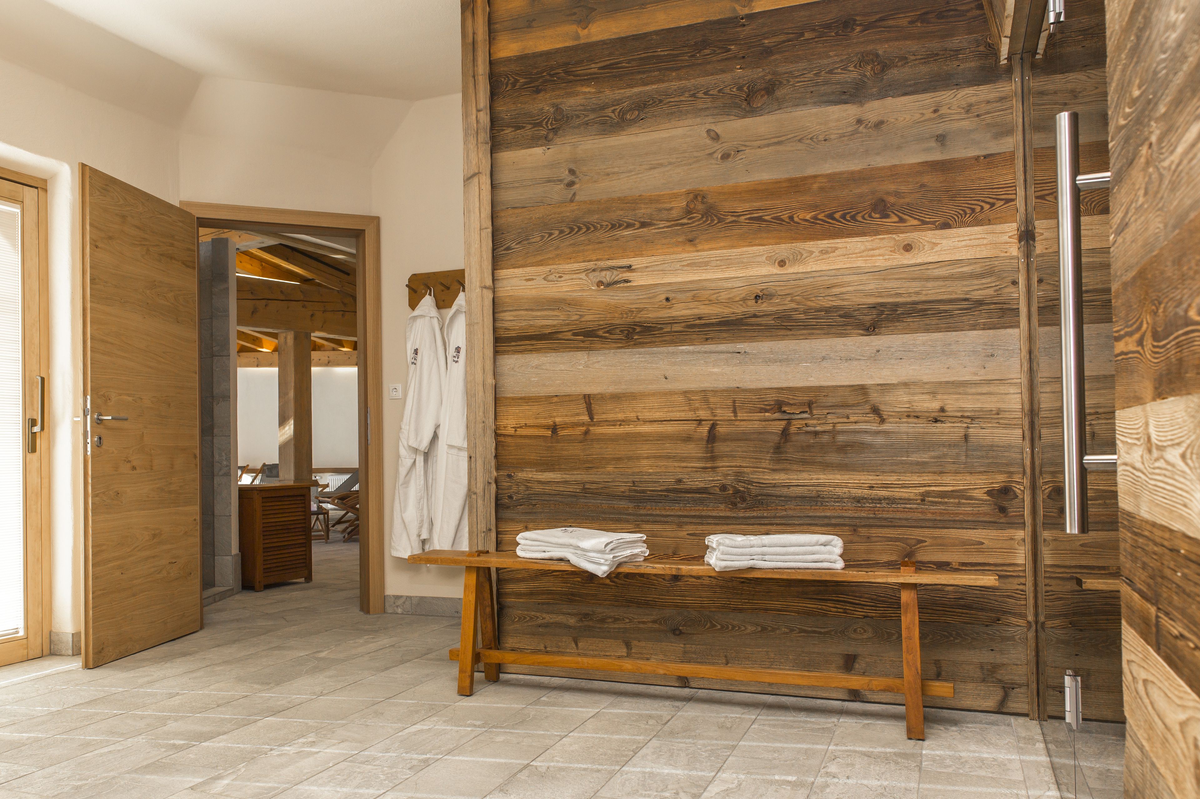 swedish massages, sports massages, 1 treatment room, massages