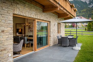 Luxury-Apartment (plus) | Terrasse/Patio