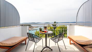 Literie de qualité supérieure, matelas Select Comfort, minibar