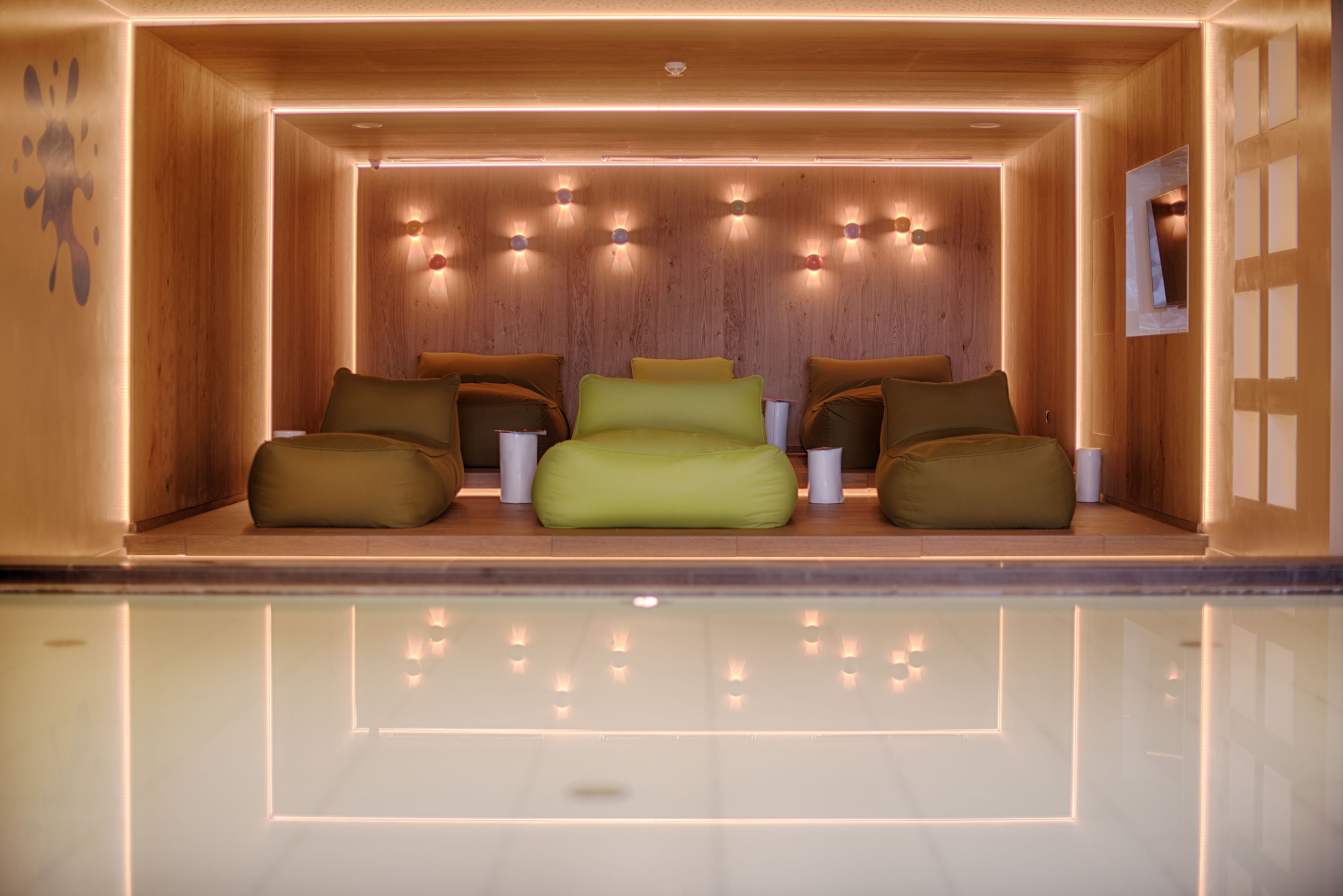 couples treatment room(s), sauna, steam room, turkish bath/hammam