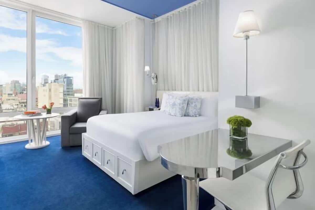 Egyptian cotton sheets, premium bedding, down comforters, in-room safe