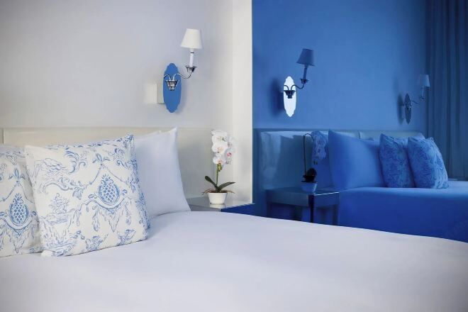 Egyptian cotton sheets, premium bedding, down duvets, in-room safe