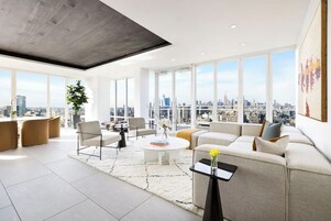 Penthouse | Egyptian cotton sheets, premium bedding, down duvets, in-room safe