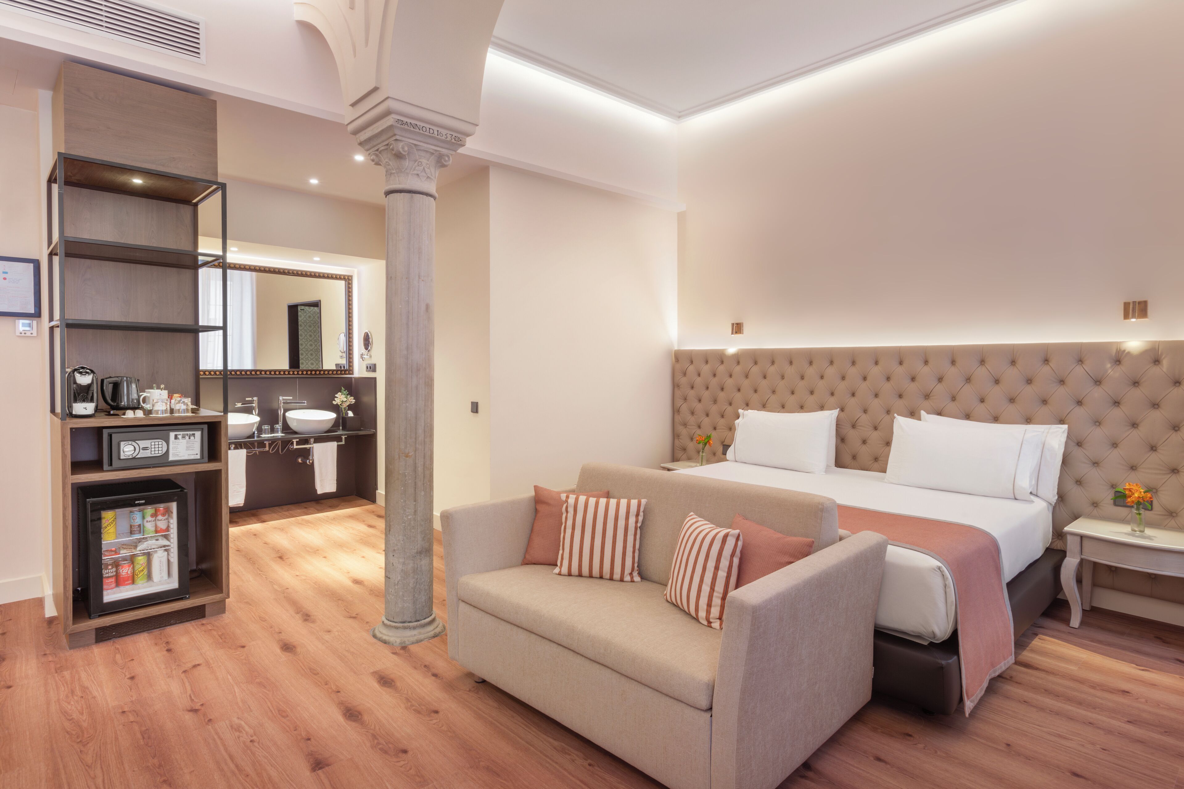 junior suite (single use) | premium bedding, in-room safe, desk, free wifi