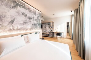 Comfort Double or Twin Room | Hypo-allergenic bedding, down comforters, minibar, in-room safe - NEO Hotel (Bresso)