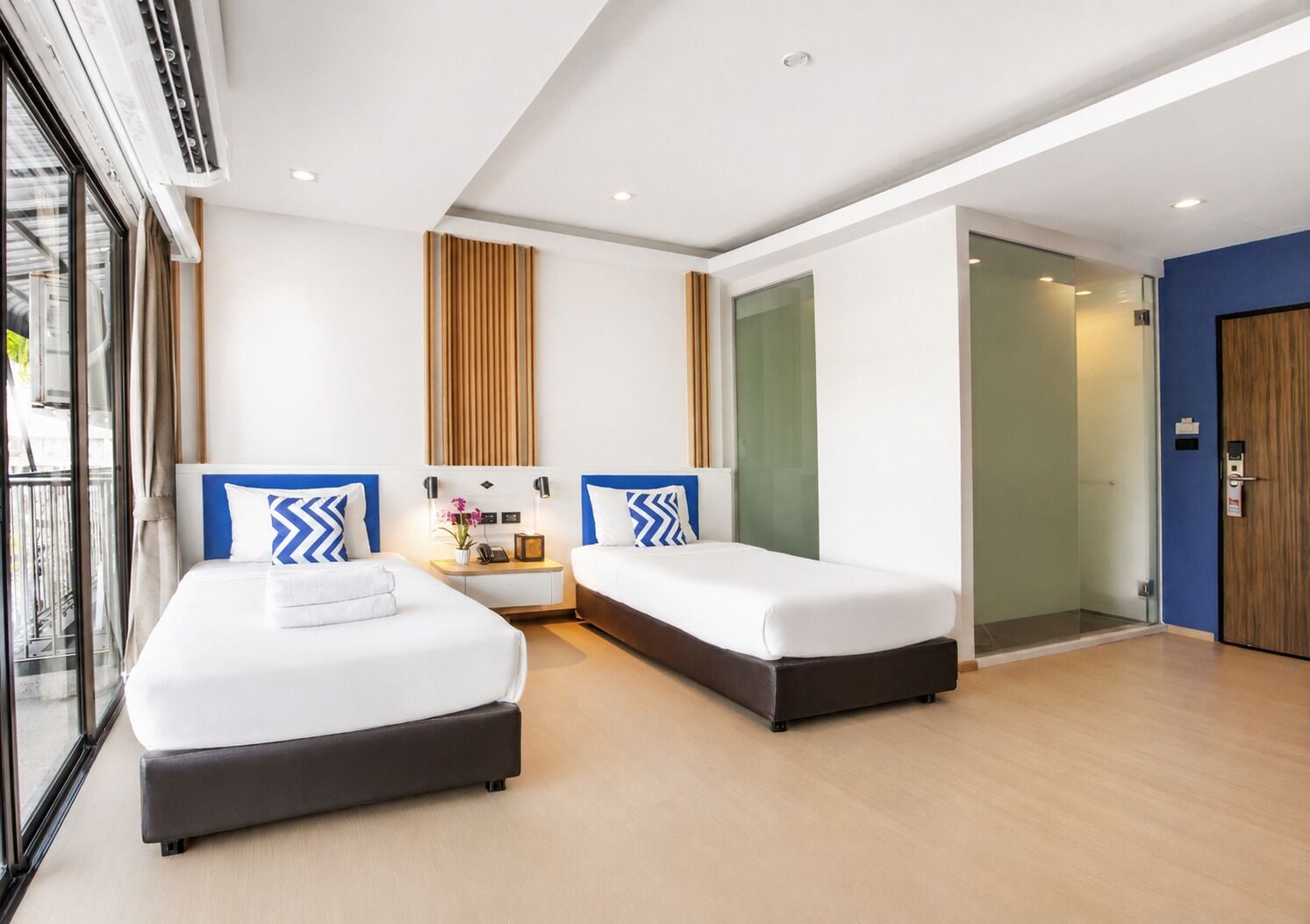 Deluxe Twin Balcony | Premium bedding, pillowtop beds, in-room safe, desk
