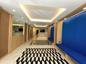 Reception - Armoni Patong Beach Hotel (Patong)