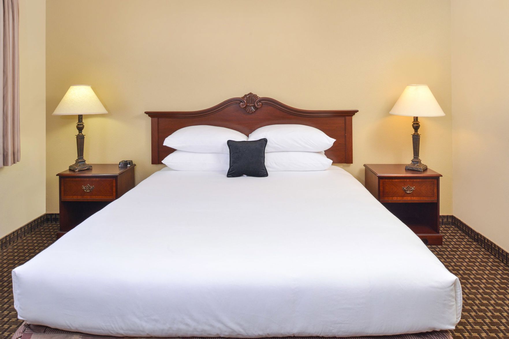 Premium bedding, pillowtop beds, in-room safe, desk
