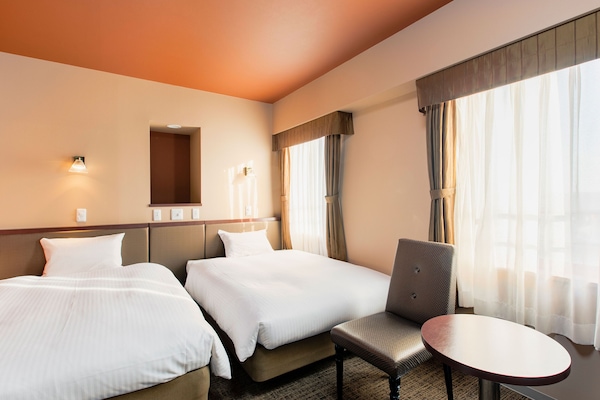 In-room safe, desk, free WiFi, bed sheets