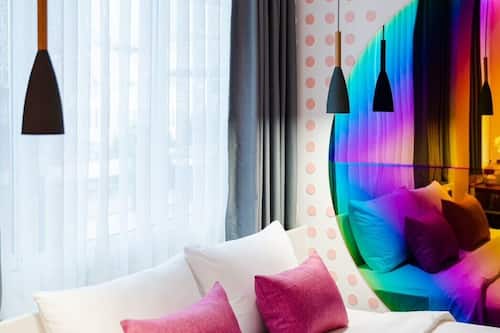 Executive Suite | セーフティボックス (室内)、客室ごとに異なる装飾、WiFi (無料)、ベッドシーツ