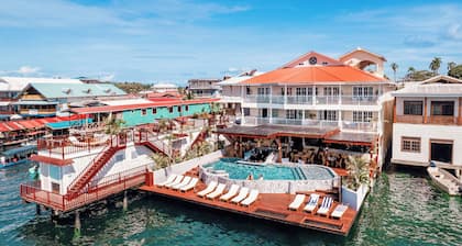 Tropical Suites Hotel