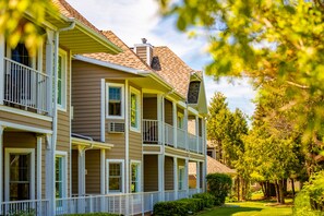 Exterior detail - Newport Resort (Egg Harbor)