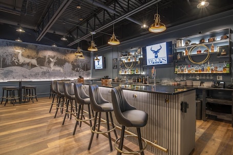 Bar (on property). Best Western Caribou Inn