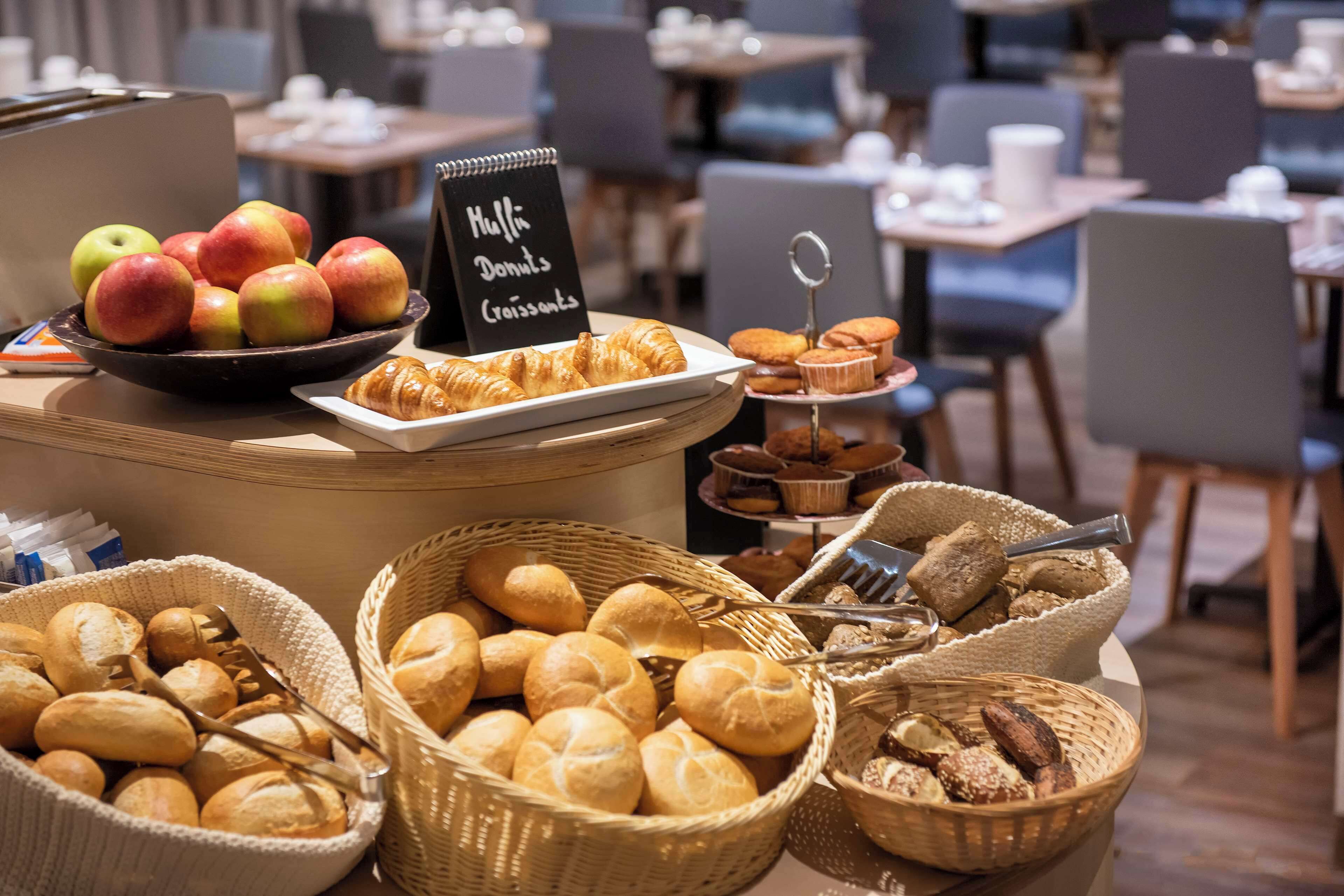 Daily buffet breakfast (EUR 14.5 per person)