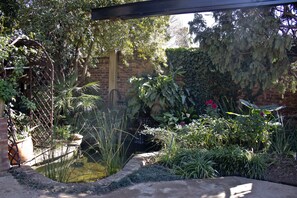 Garden - Sunrock Guesthouse (Kempton Park)