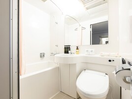 Caja de seguridad en la habitación y escritorio 