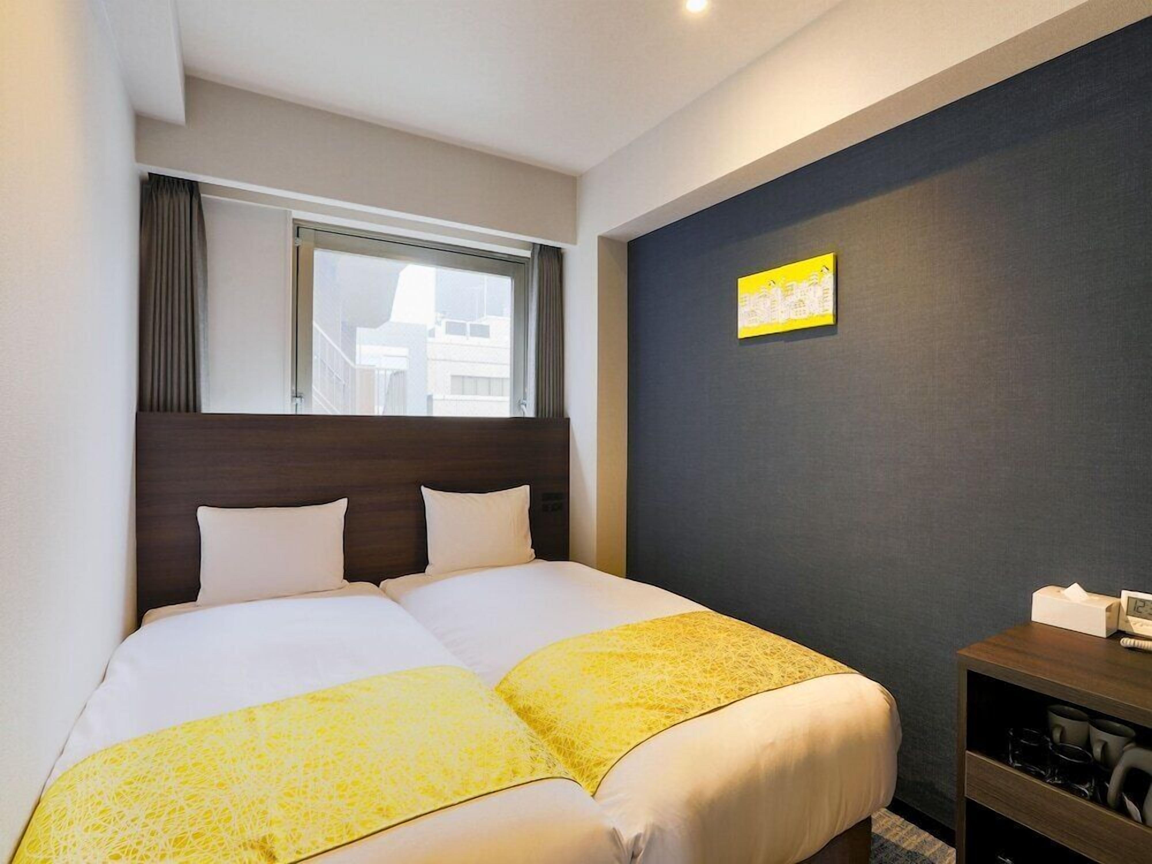 Down duvets, desk, blackout curtains, soundproofing