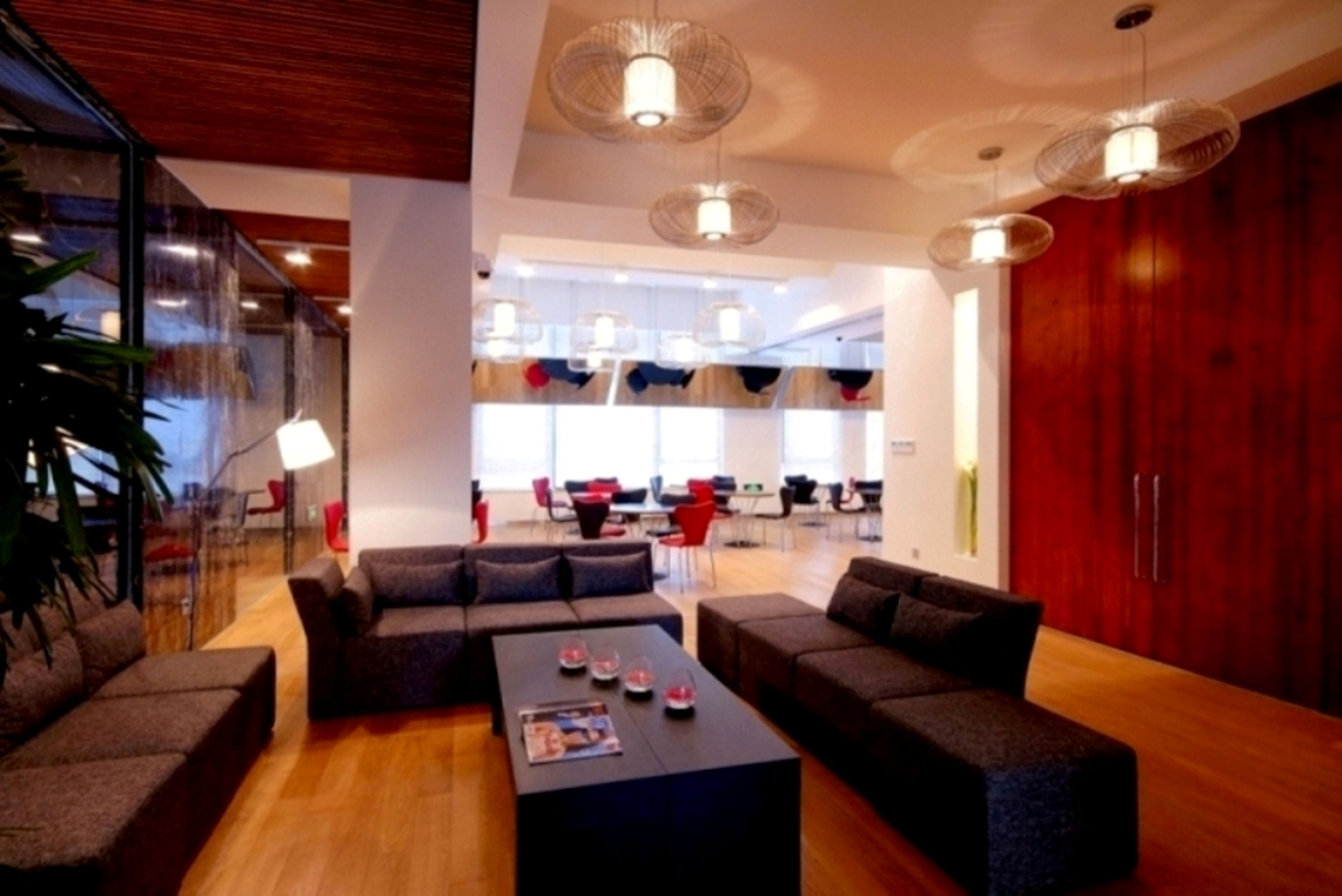 每日供应自助式早餐（每人 CNY 78.00）