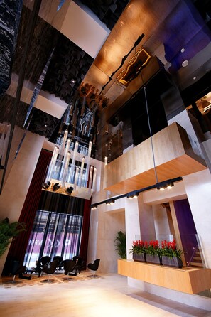 Sala de estar en el lobby