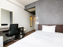 Desk, iron/ironing board, free WiFi, bed sheets