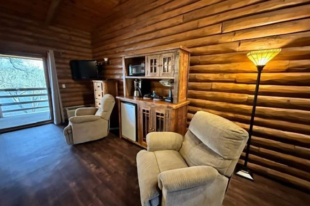 riverview premier lodge room (6 person) | 1 bedroom, select comfort beds, individually decorated
