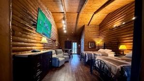 舒适客房, 阳台, 河景 (Lodge) | 1 多间卧室、Select Comfort 床、遮光窗帘、熨斗/熨板