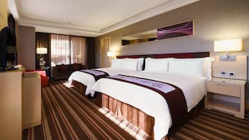 Deluxe Twin Room, 2 Double Beds | In-room safe, blackout drapes, free wired internet, bed sheets