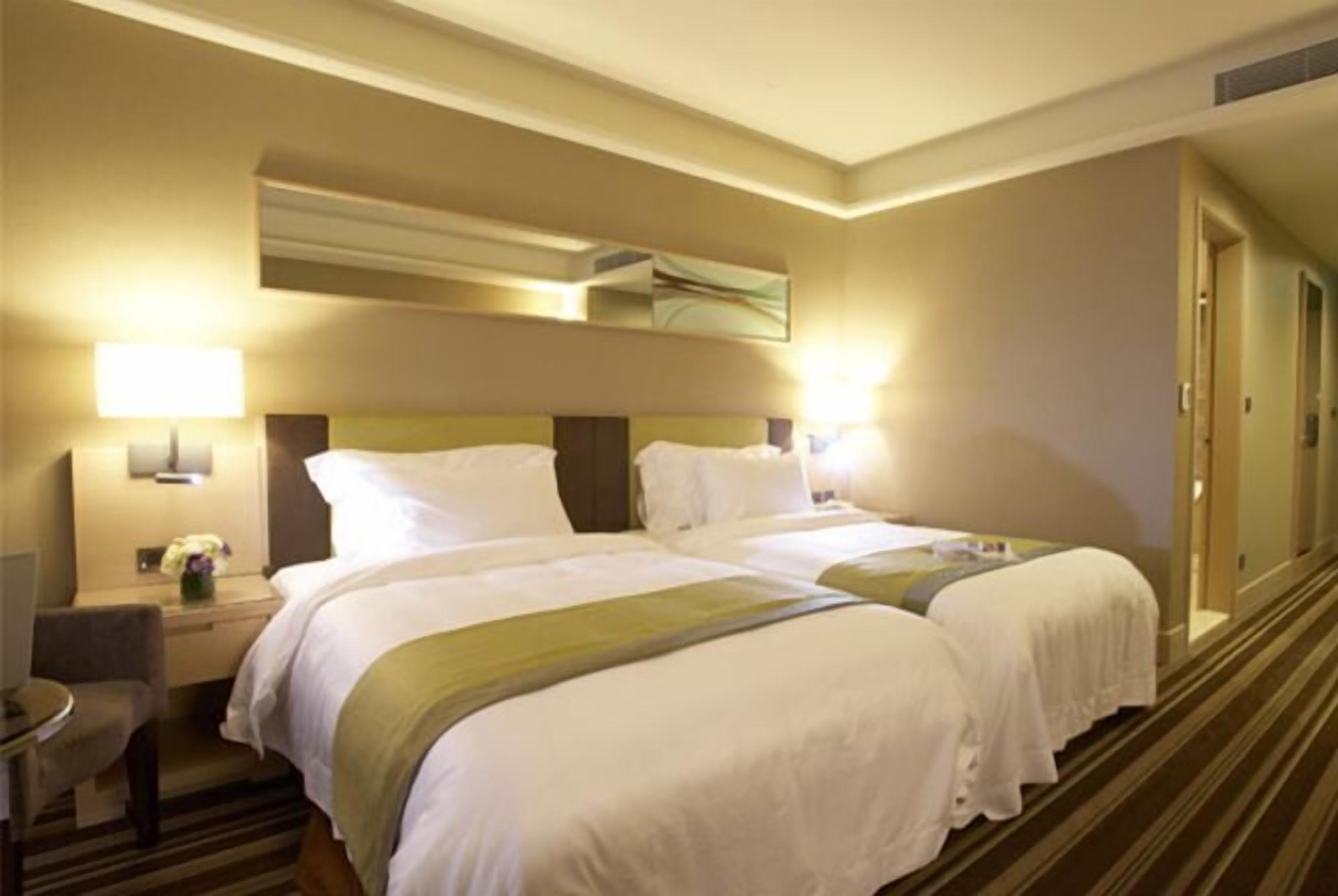 In-room safe, blackout curtains, free wired Internet, bed sheets