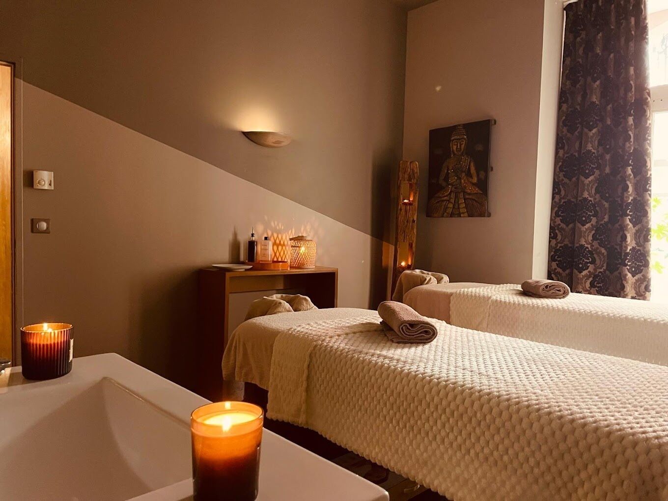 Soins corporels, massages des tissus profonds, massages suédois