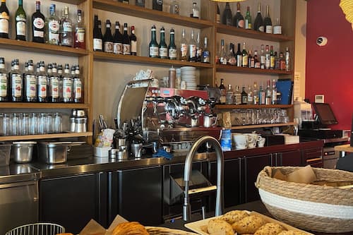 Colazione a buffet a pagamento, servita tutte le mattine