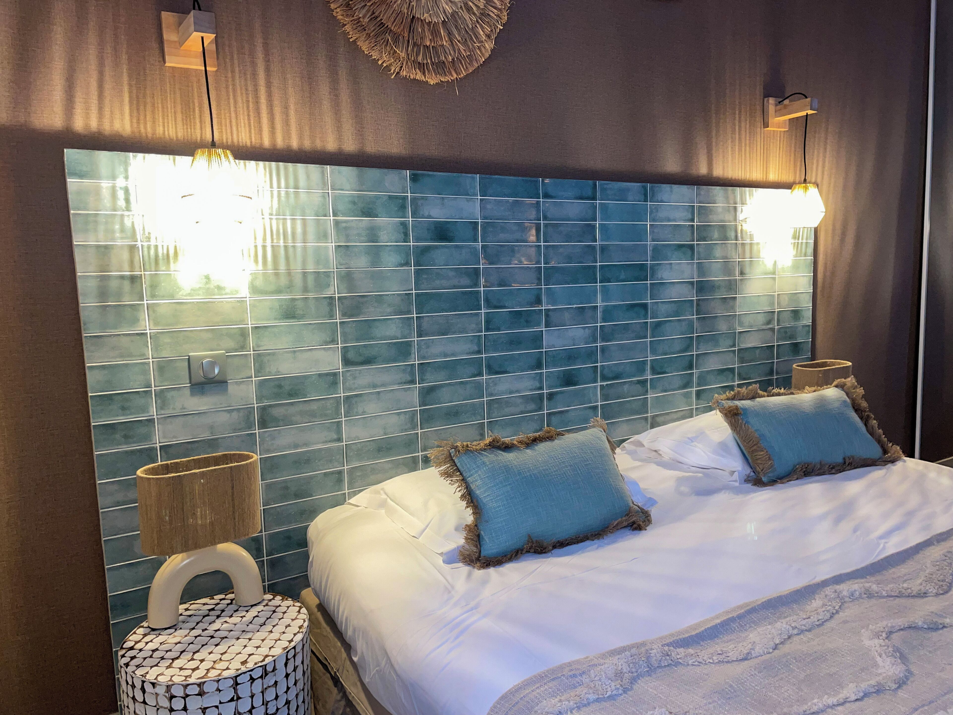 Superior Room (Chambre superieure cote Halles) | Minibar, in-room safe, individually decorated, desk