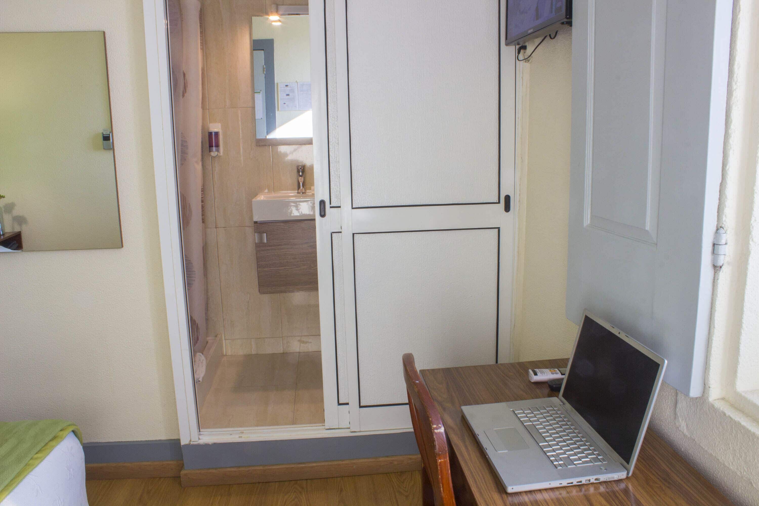 double room, 1 double bed, garden view | 1 bedroom, desk, free wifi, bed sheets